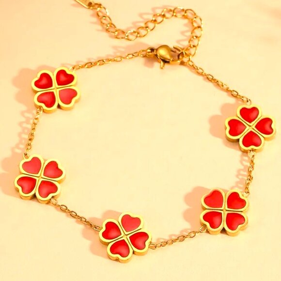 18K GOLD DIPPED CLOVERS MADE OF RED HEARTS RIMMED IN GOLD CHAIN BRACELET. - Picture 1 of 1